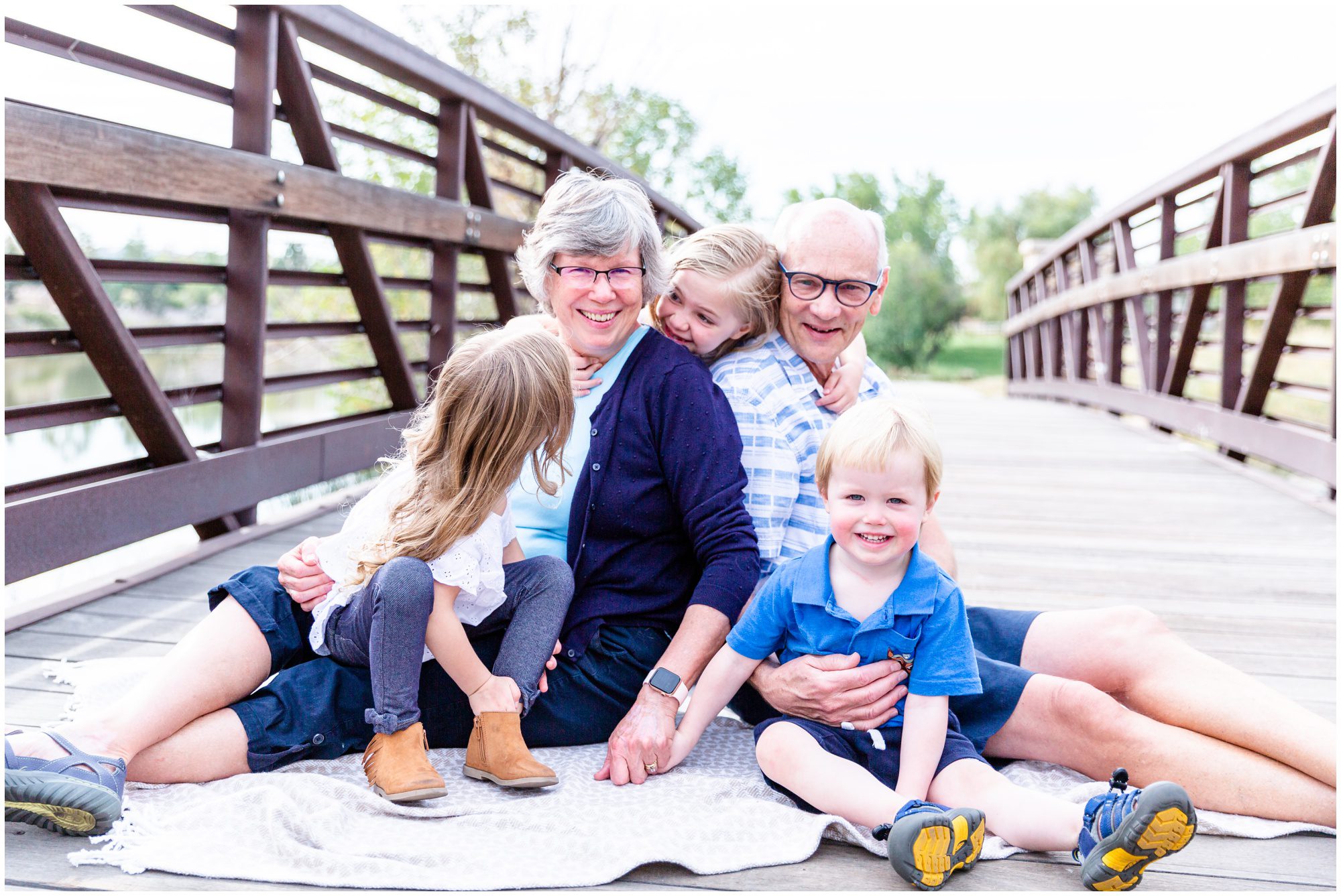 Extended Family Session In Anthem Broomfield