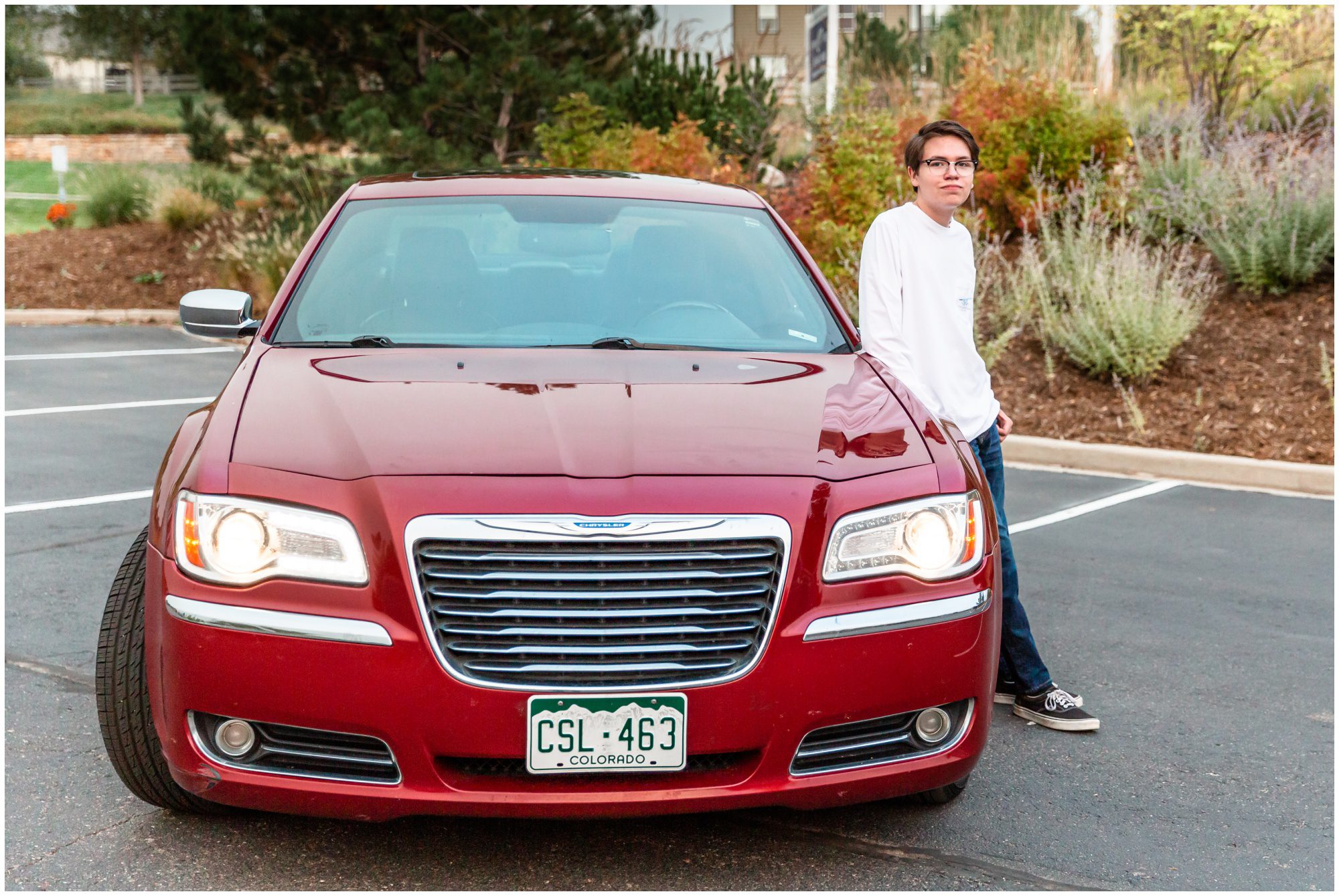 guys senior portraits with car