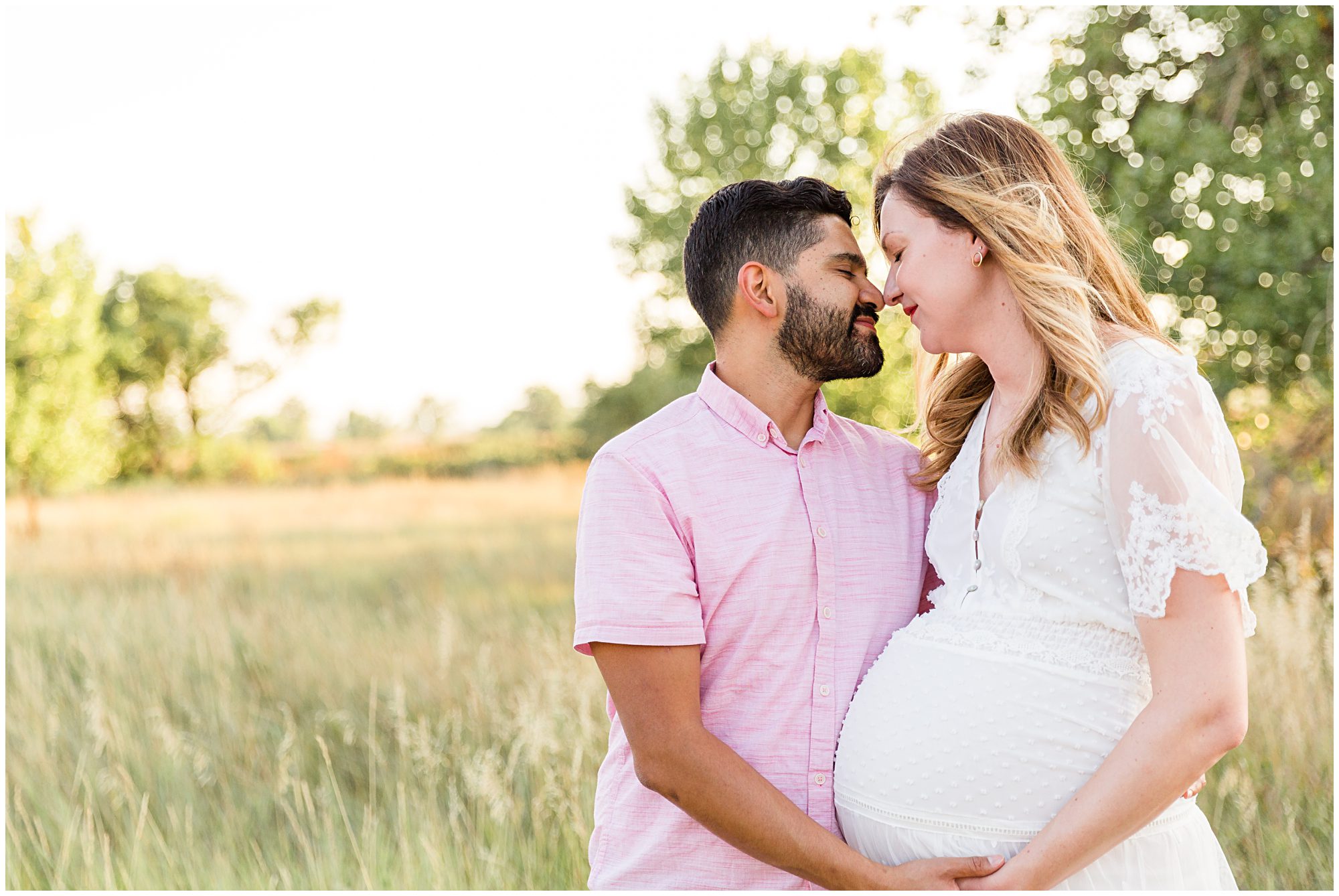 An outdoor maternity mini session in Erie